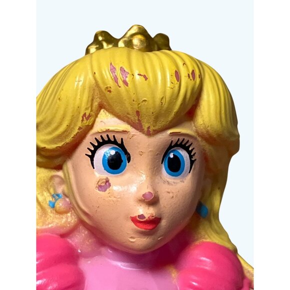 McDonald's Princess Peach McDonalds 2022 Toy Figure - Picture 4 of 11